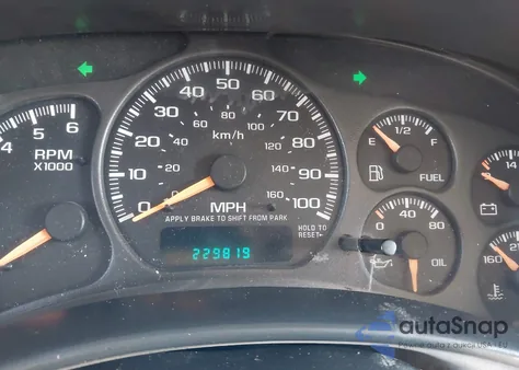 2002 GMC Yukon Slt z USA, uszkodzony, nr VIN 1GKEC13Z82R125389